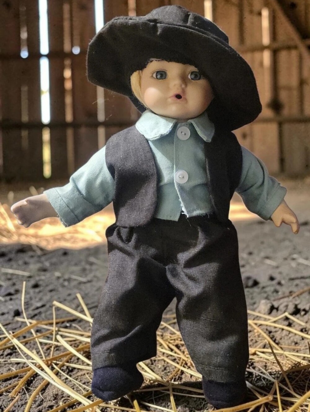 Vtg 80s Amish Boy Porcelain Doll Glass Eyes Cloth 9"